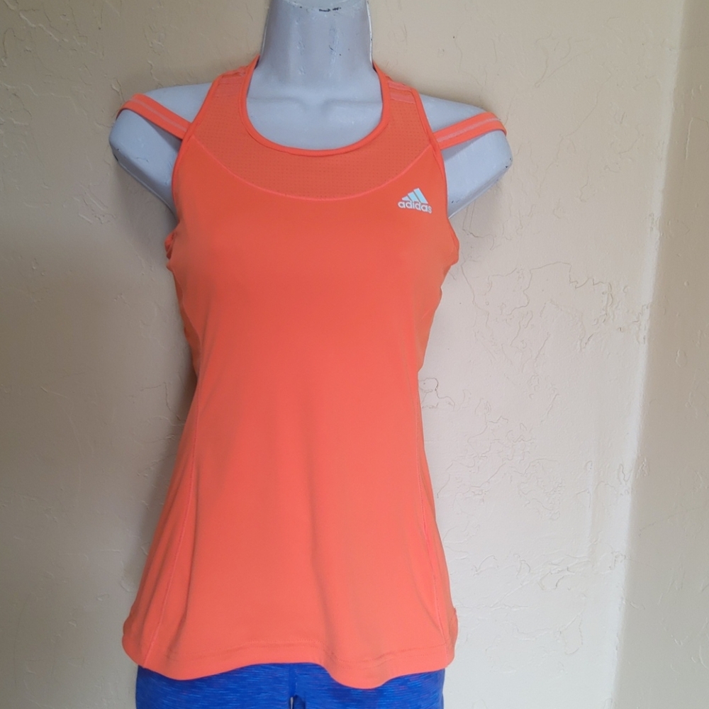 Adidas top